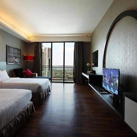 Shore Studio Rivercity View Malacca Exteriör bild